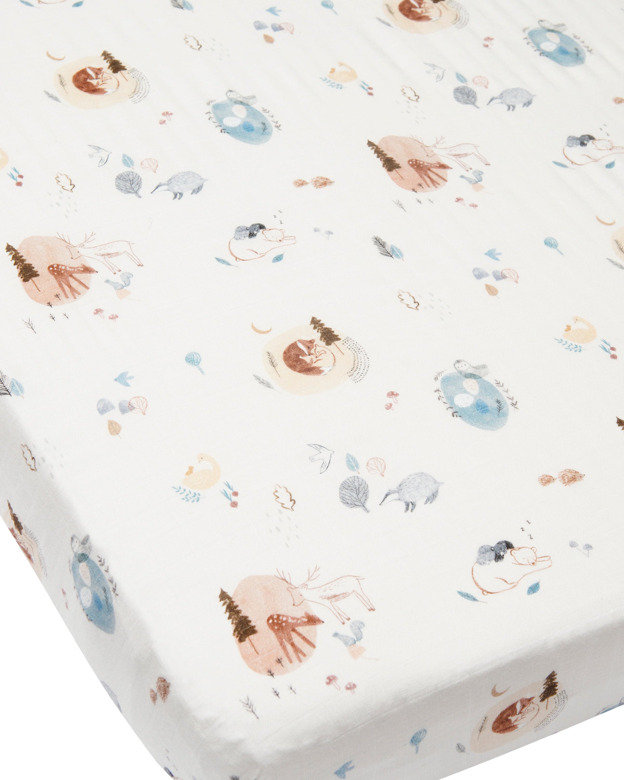 Muslin-Fitted-Crib-Sheet-Cozy-Forest-1
