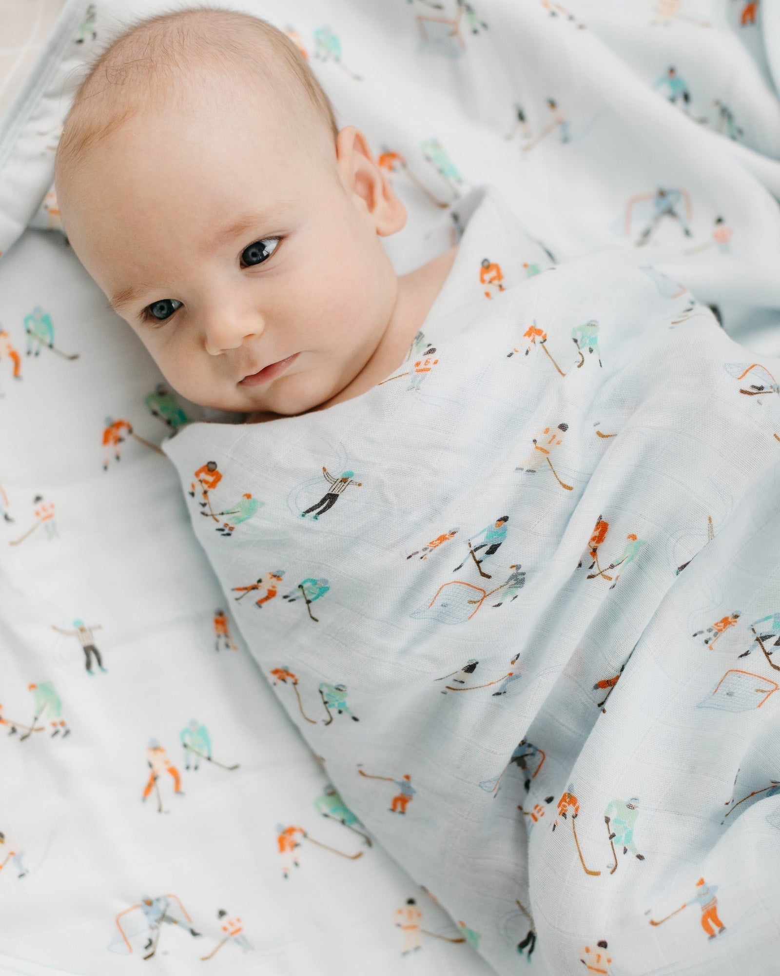 Muslin-Swaddle-Ice-hockey-1