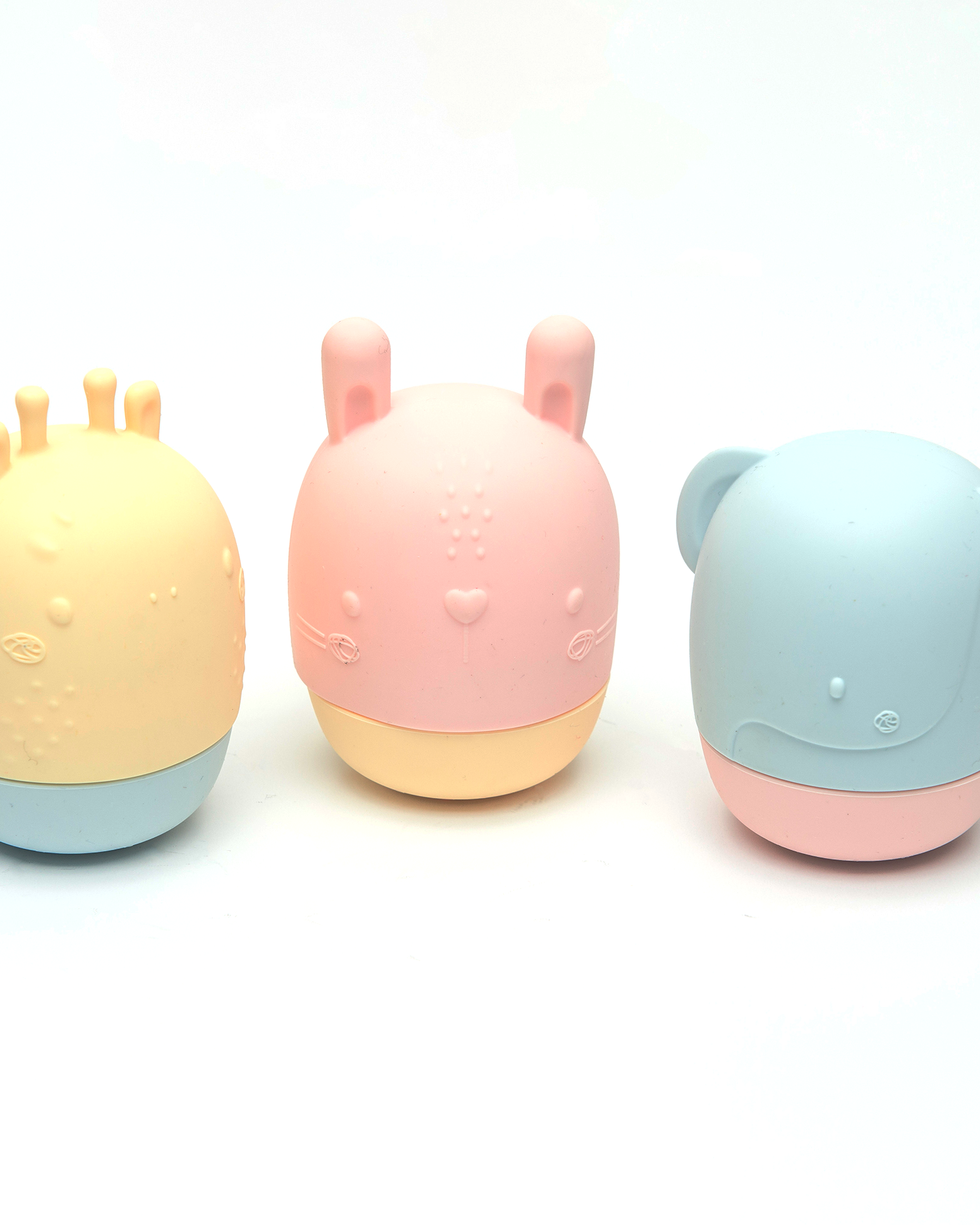 Loulou Lollipop Bath Toy Set in Pastel — front view on white background