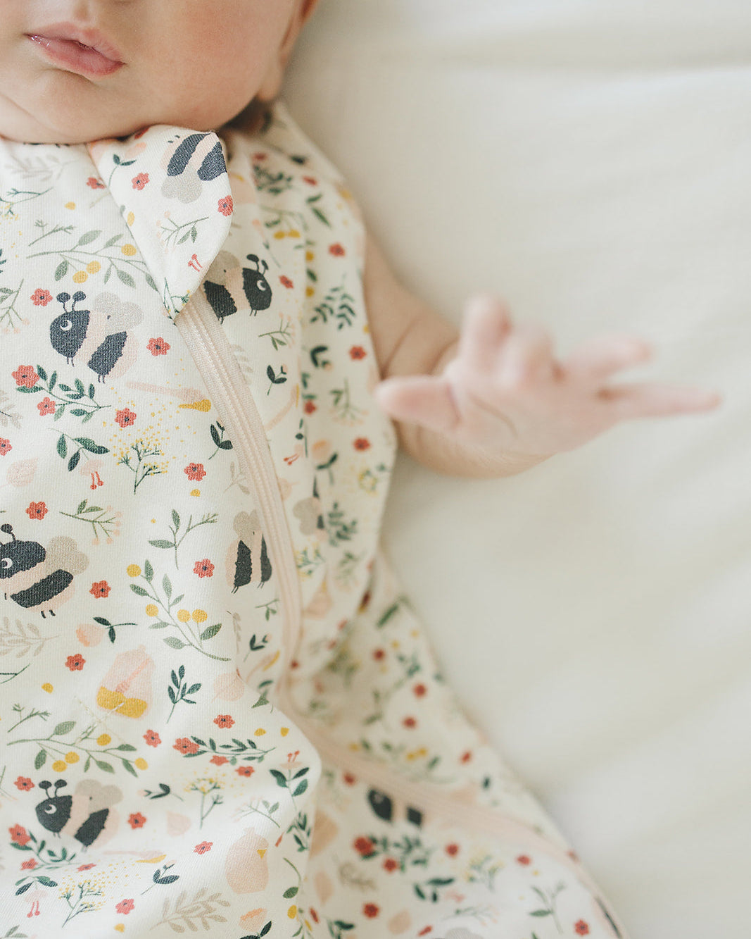 Tencel-Sleep-Bag-1.0-TOG-Bumble-Bees-2