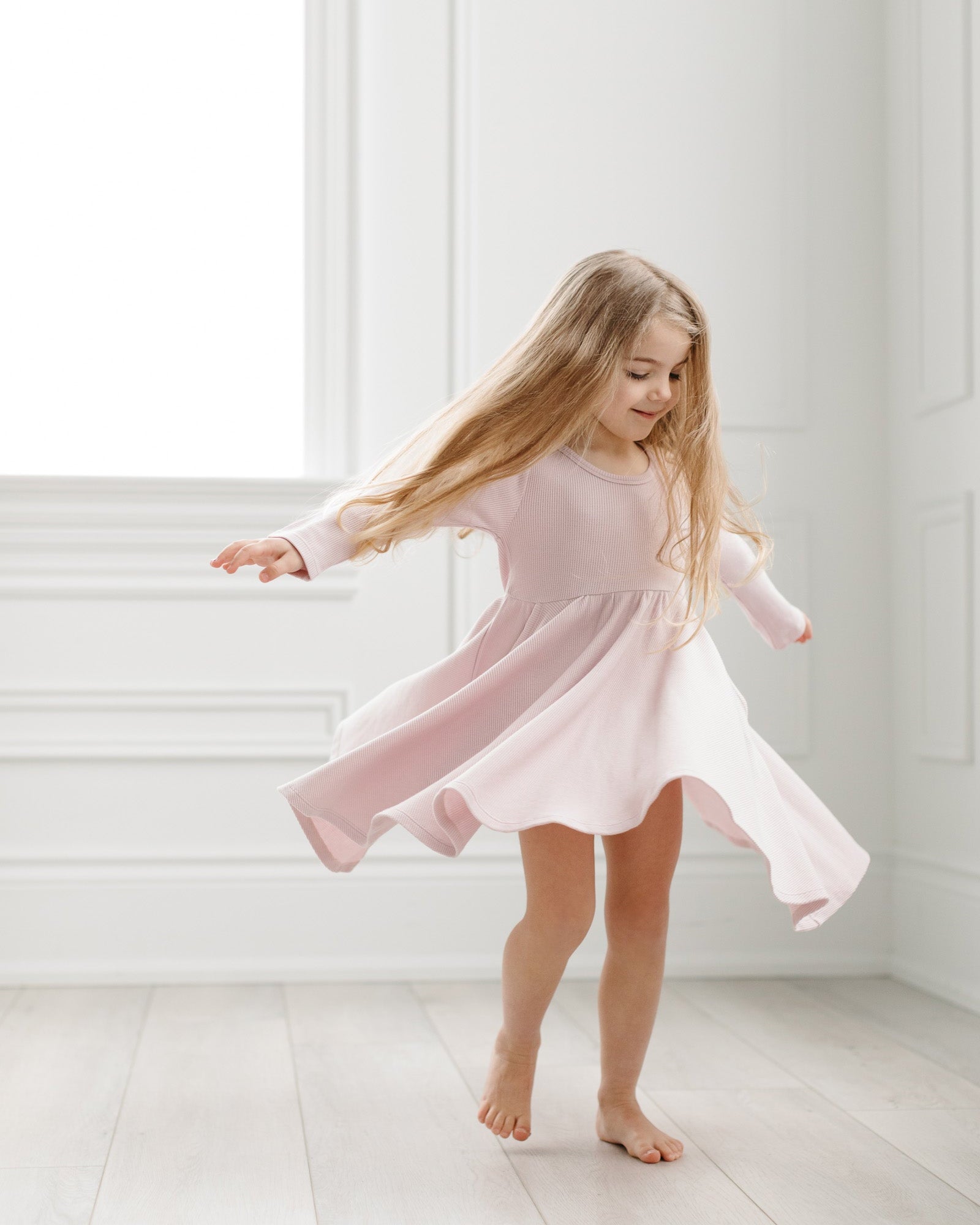 Robe chandail gaufrée à manches longues rose chair 1